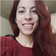 Biologin mit MSc in Zell- und Molekularbiologie bietet Online-Unterricht für Schüler an.